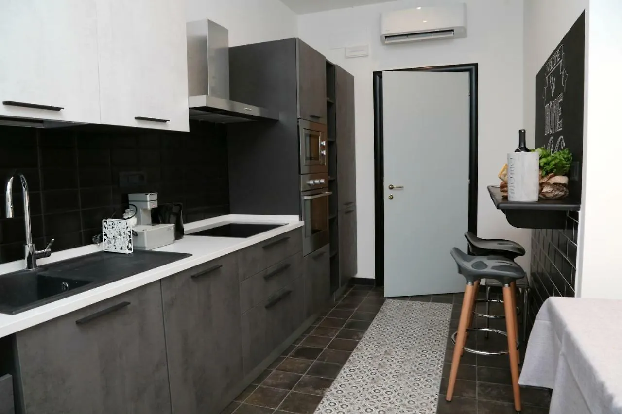 Апартаменты Jeans Luxury House Генуя